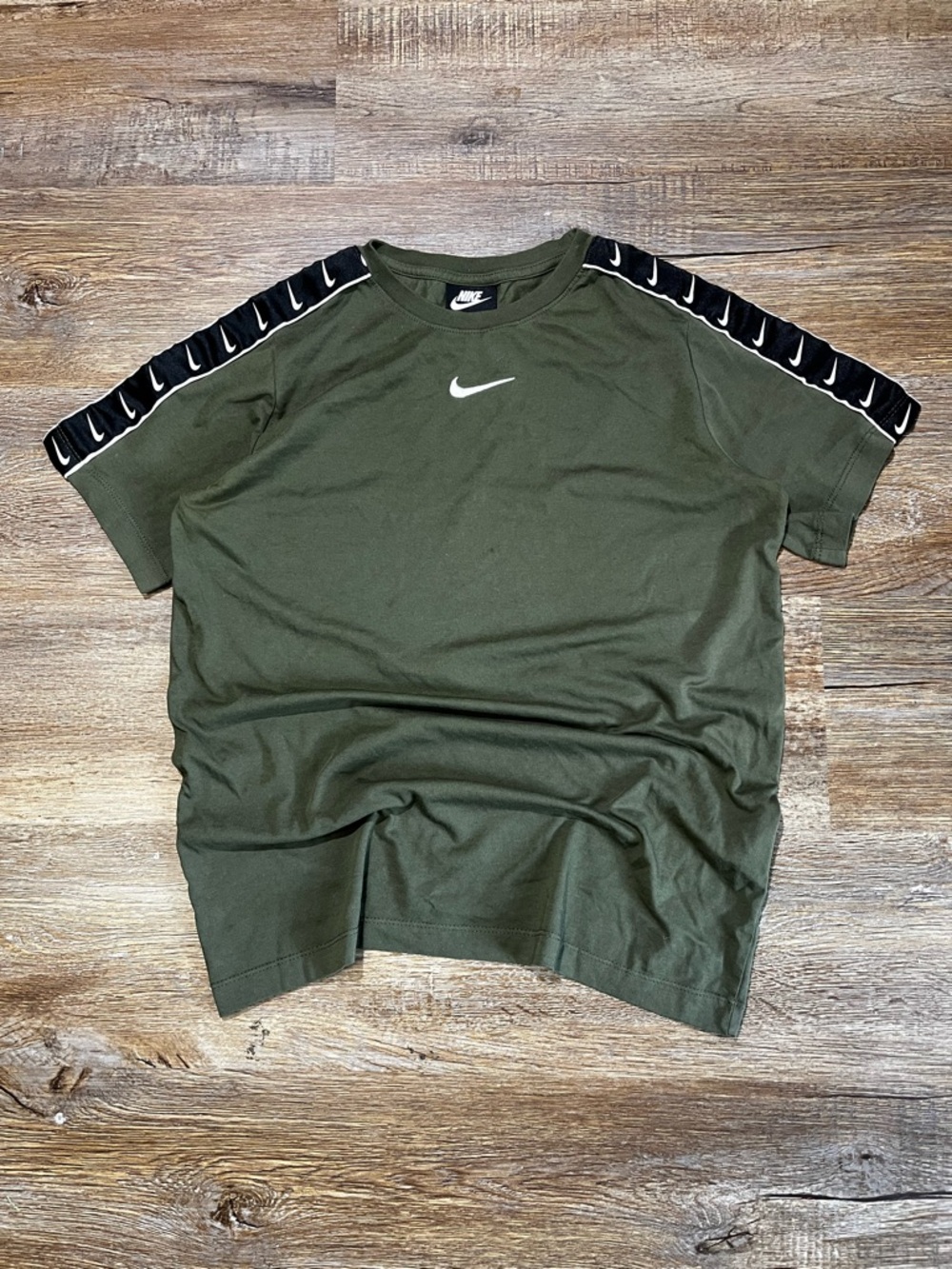 Nike Center Swoosh T Shirt